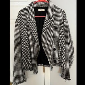 Woman’s 1X Cropped Blazer